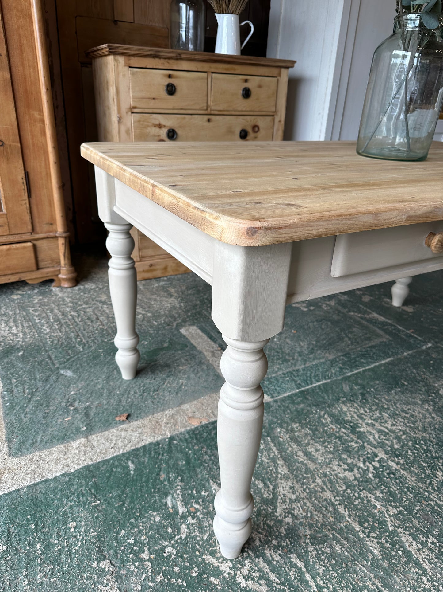 Rustic farmhouse table 6 seater