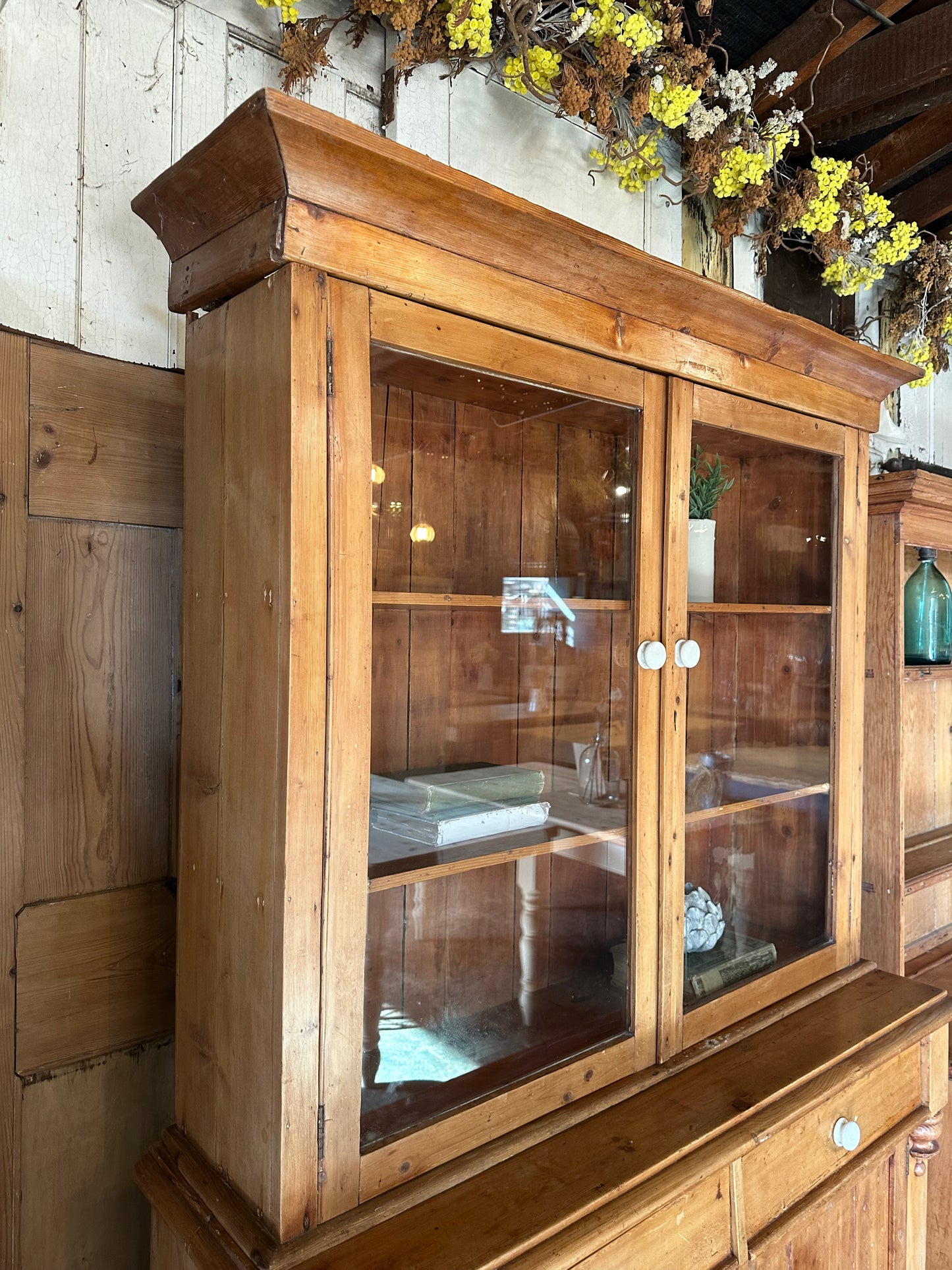 Vintage dresser