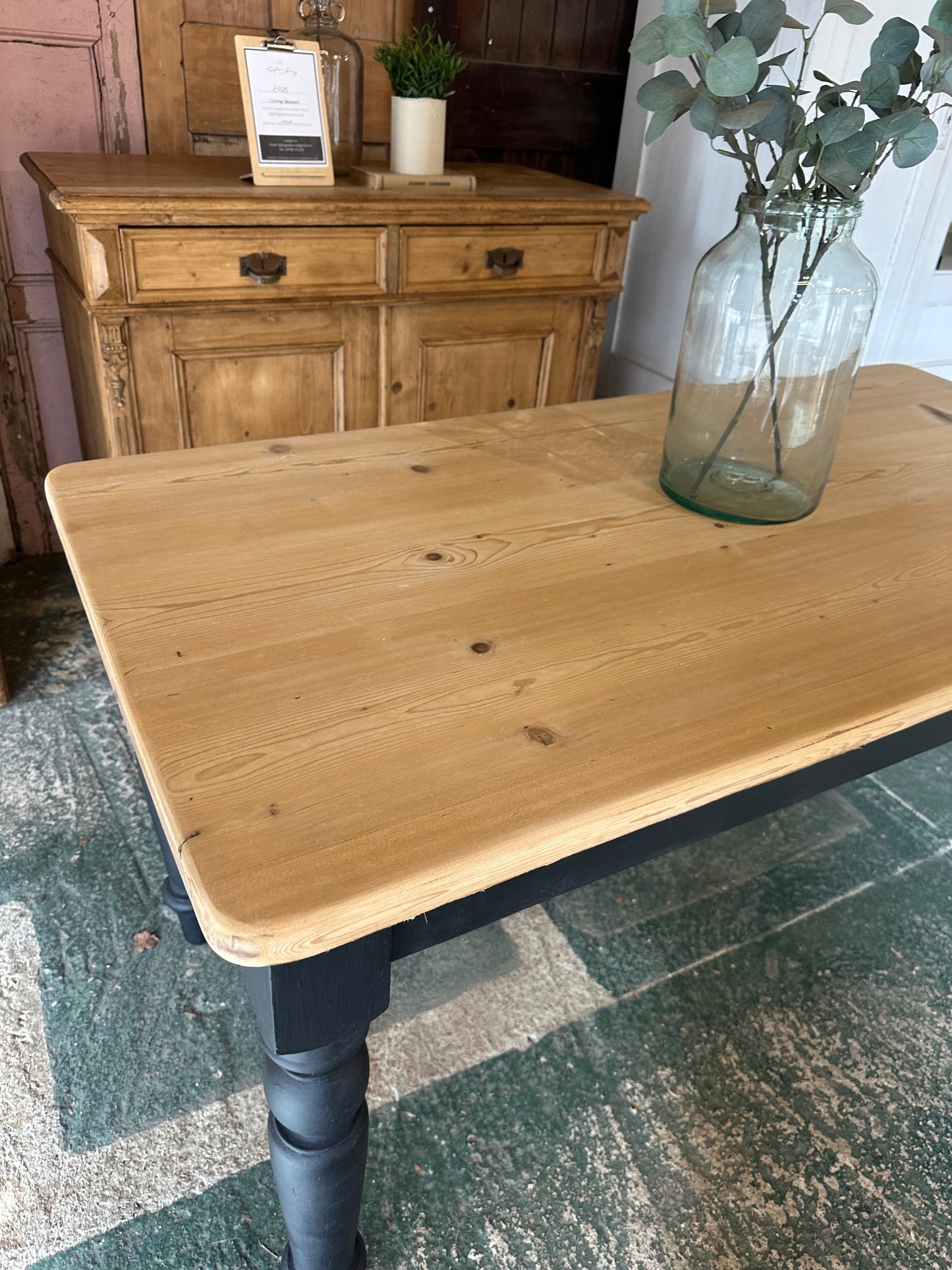 Rustic farmhouse table 6 seater