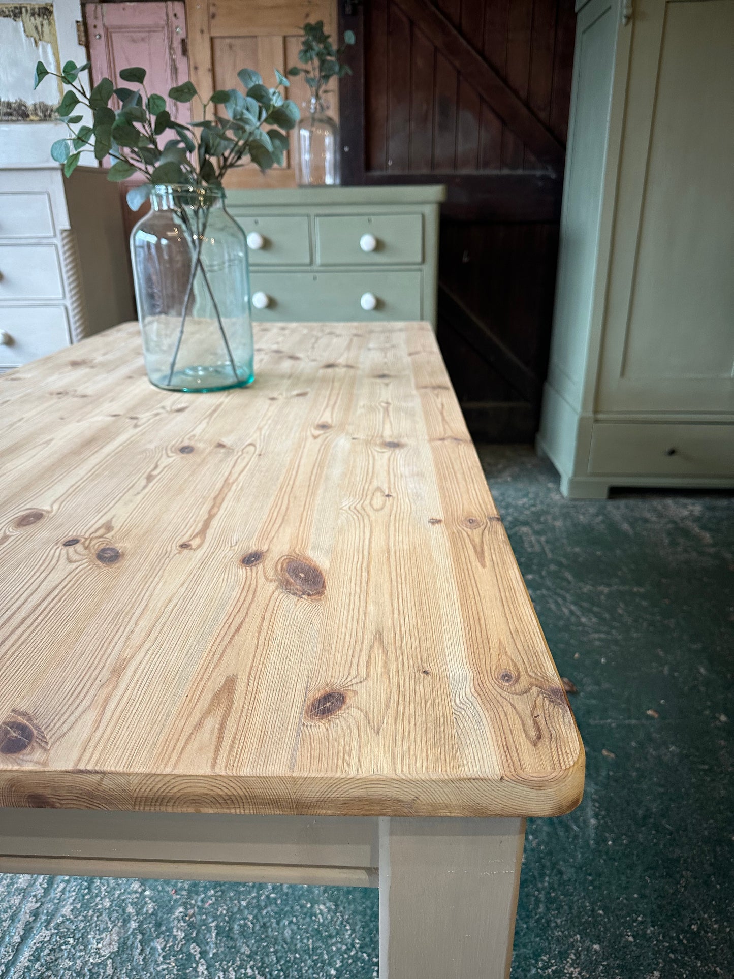 Farmhouse table 8 seater