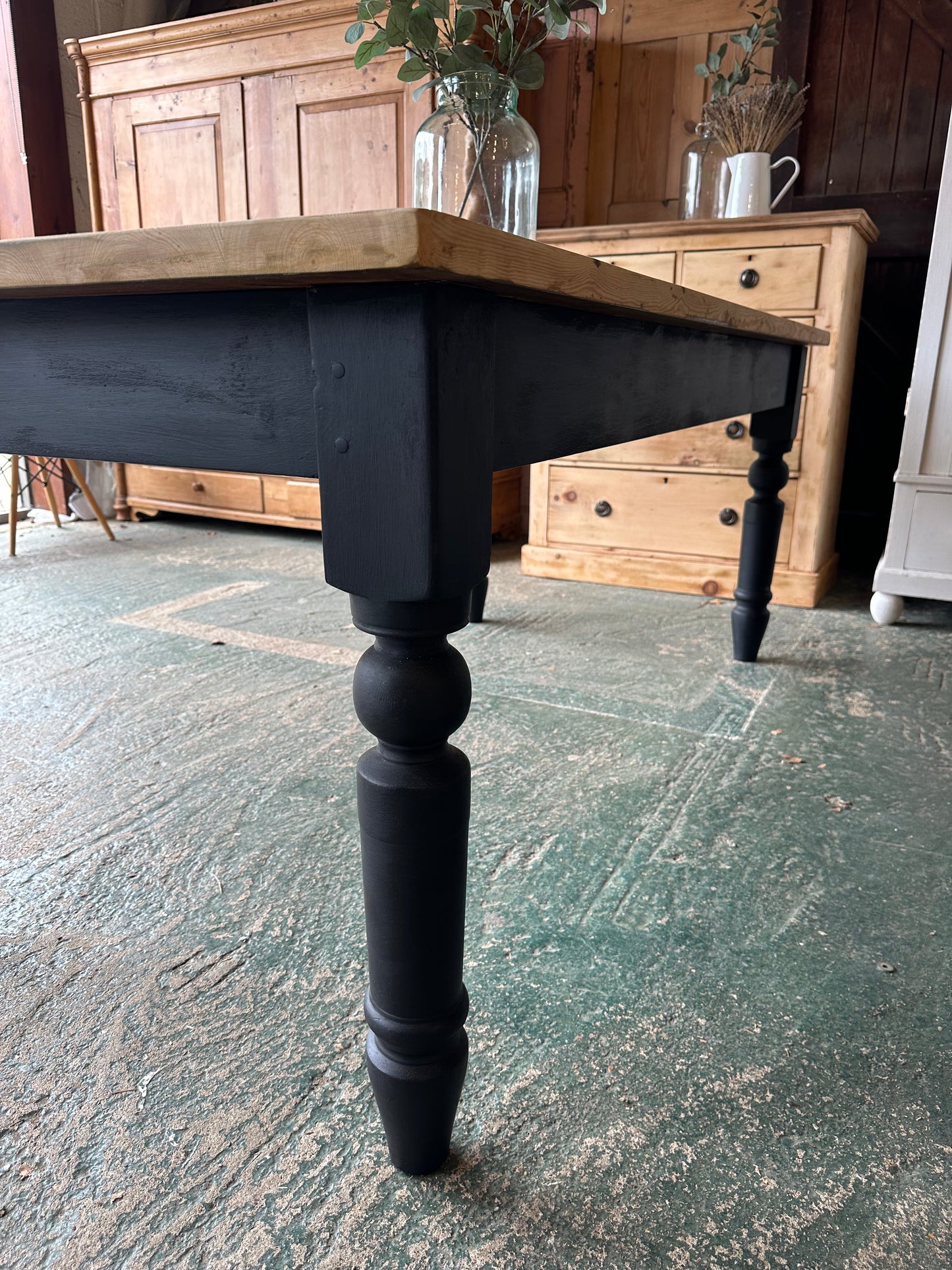 Rustic farmhouse table 8 seater