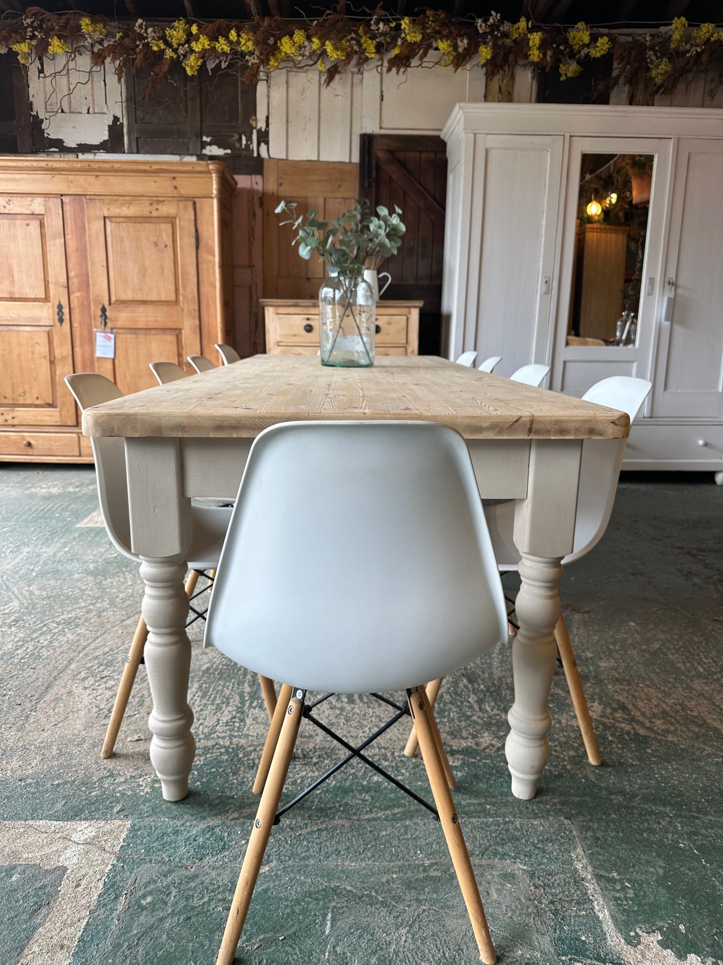 Rustic farmhouse table 10 seater