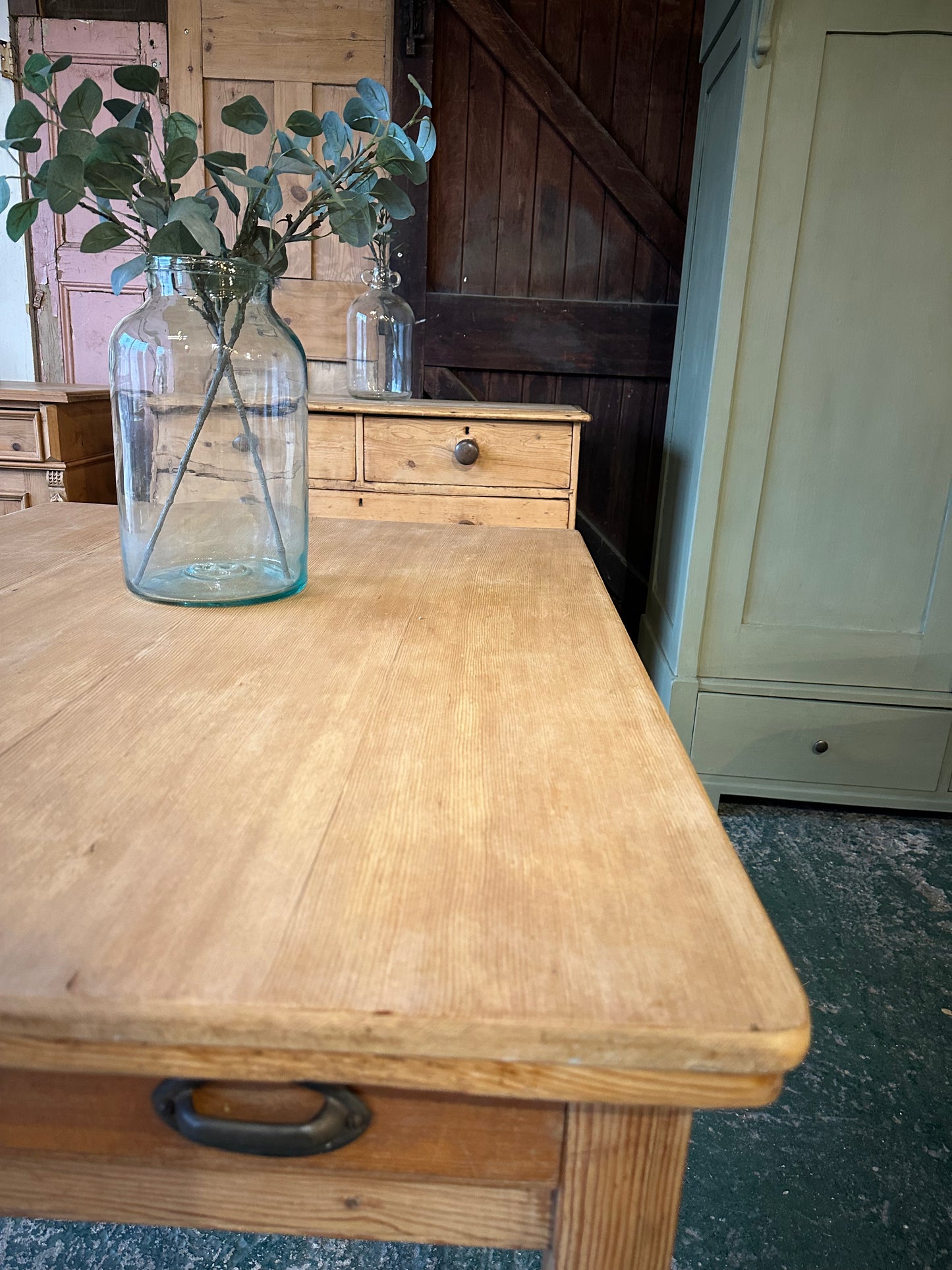 Rustic farmhouse table 4 seater