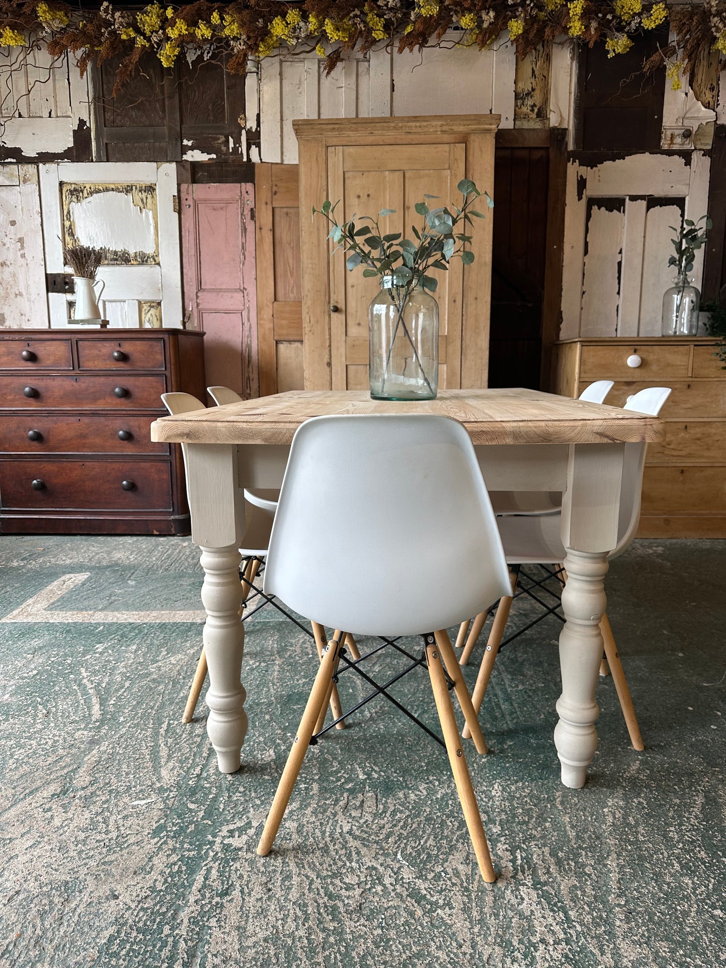Rustic farmhouse table 6 seater