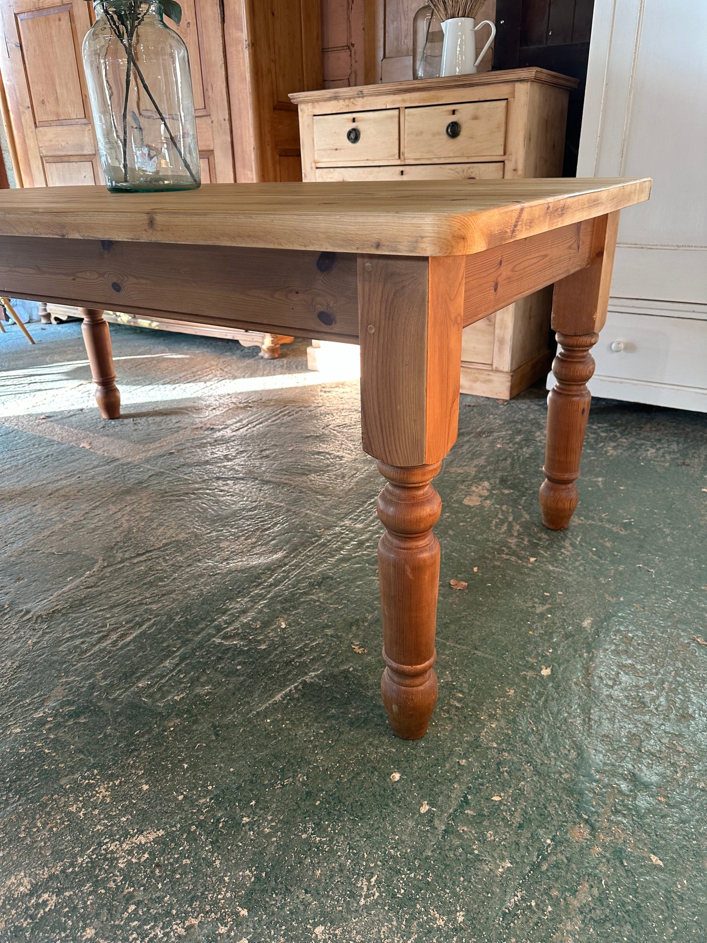 Rustic farmhouse table 8 seater