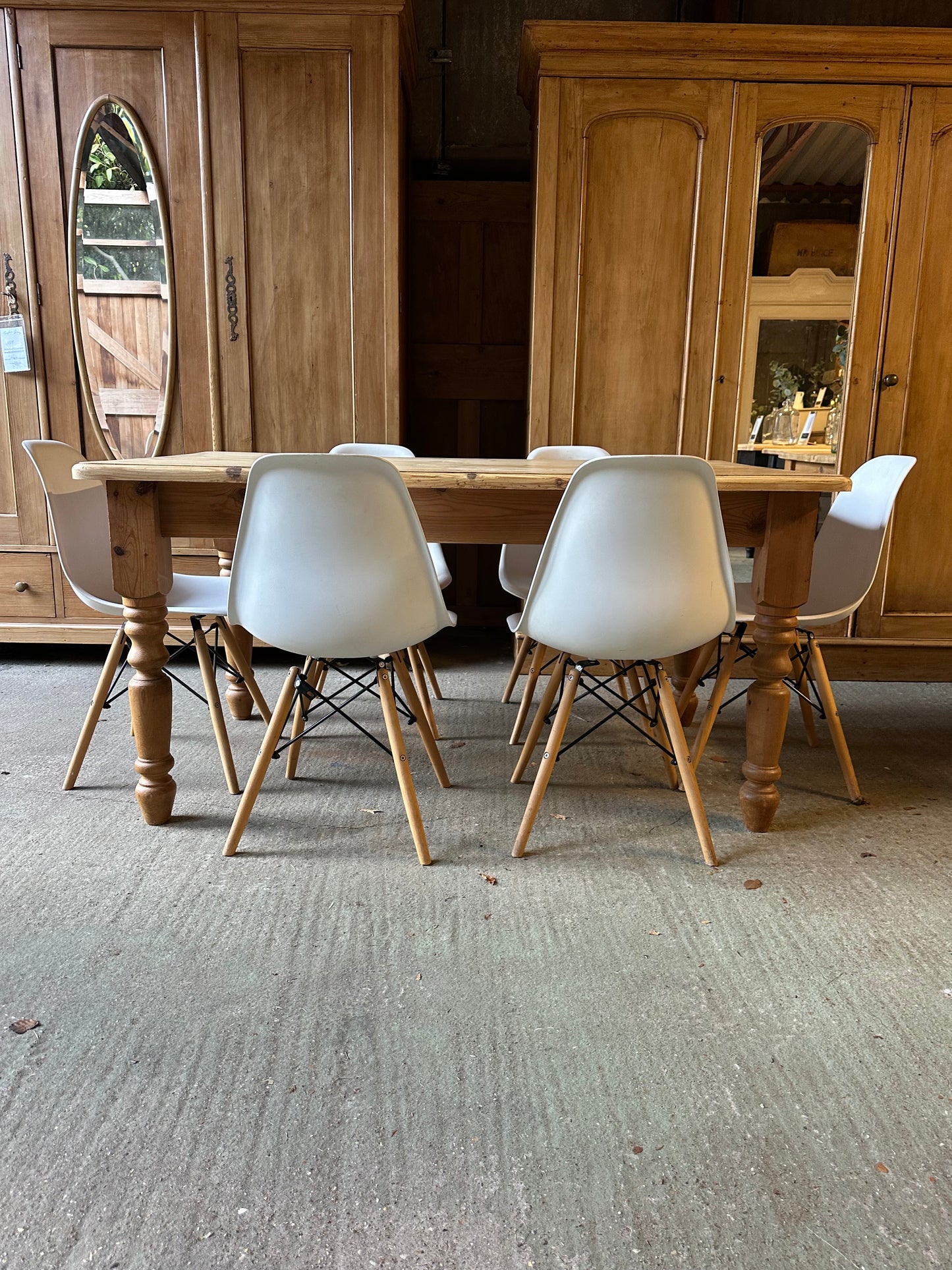 Farmhouse table large 6 seater