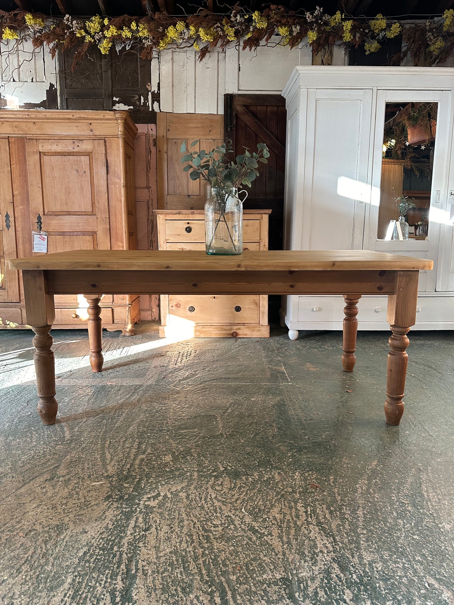 Rustic farmhouse table 8 seater