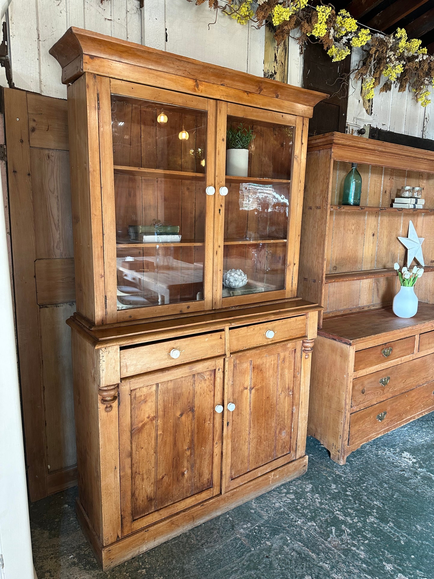 Vintage dresser