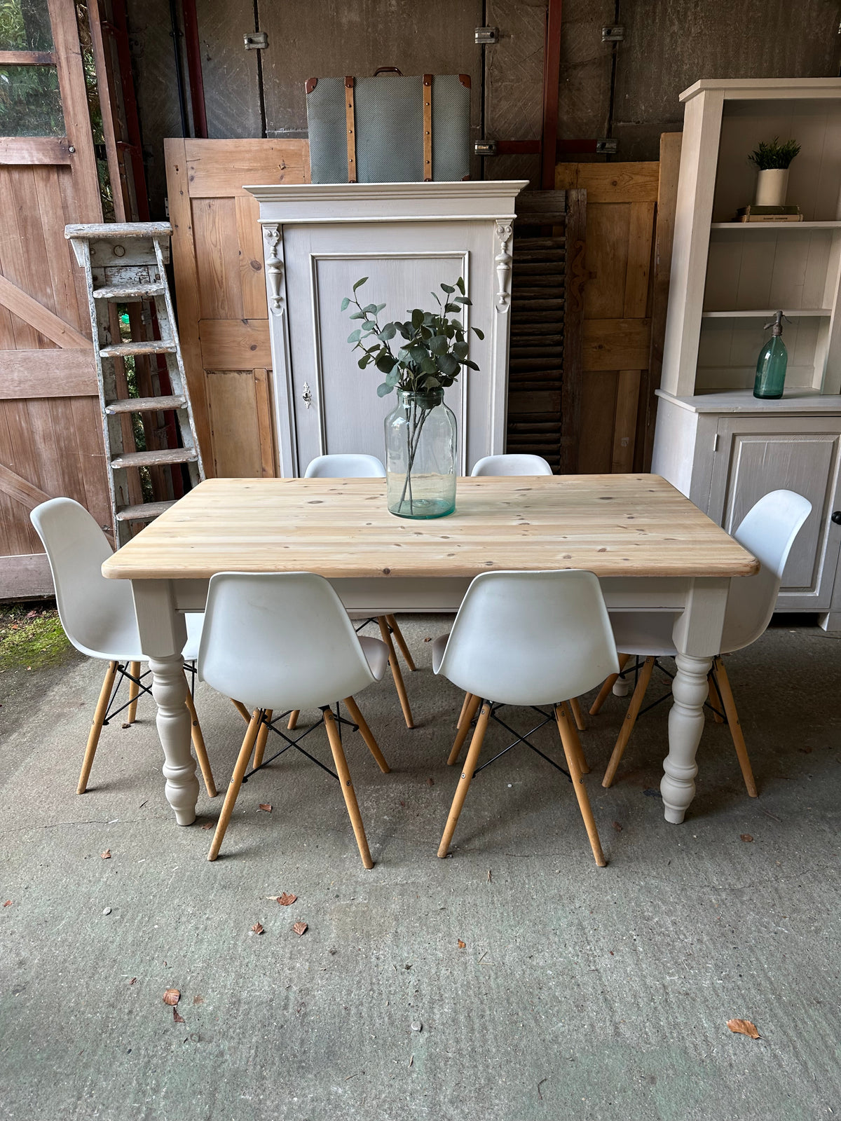 Farmhouse table 6 seater