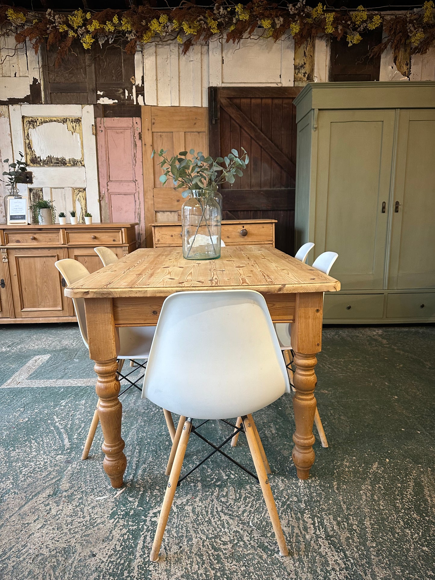 Rustic farmhouse table 6 seater