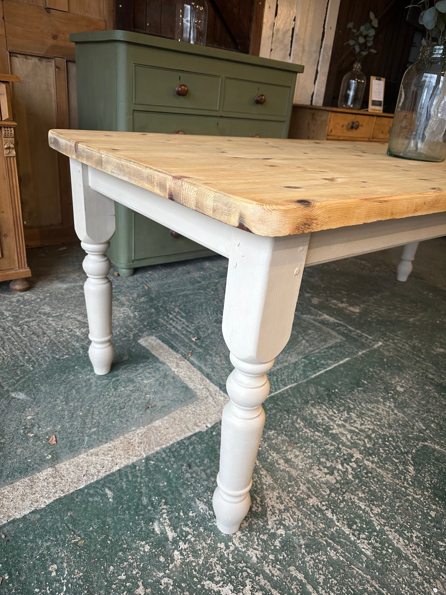 Rustic farmhouse table large 8 seater