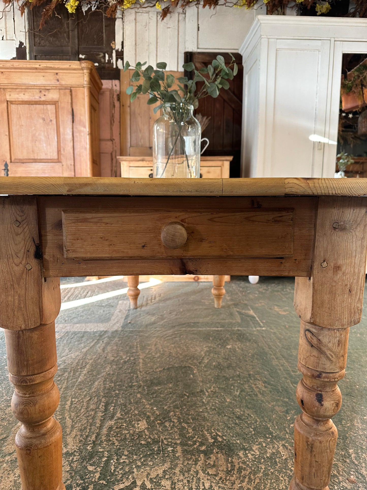 Rustic farmhouse table 8 seater