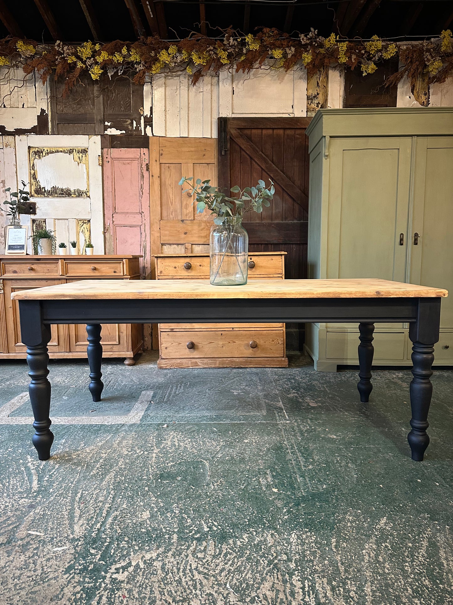 Rustic farmhouse table 8 seater