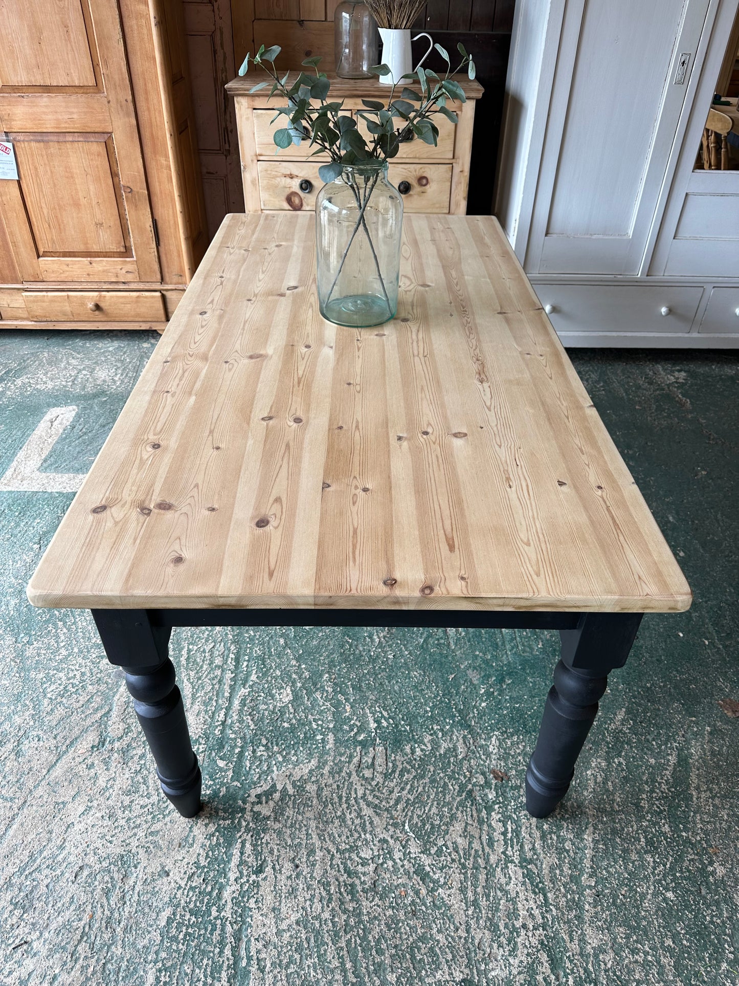 Rustic farmhouse table 8 seater