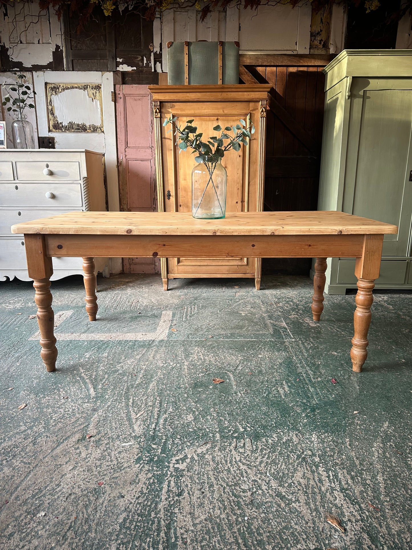Farmhouse table 8 seater