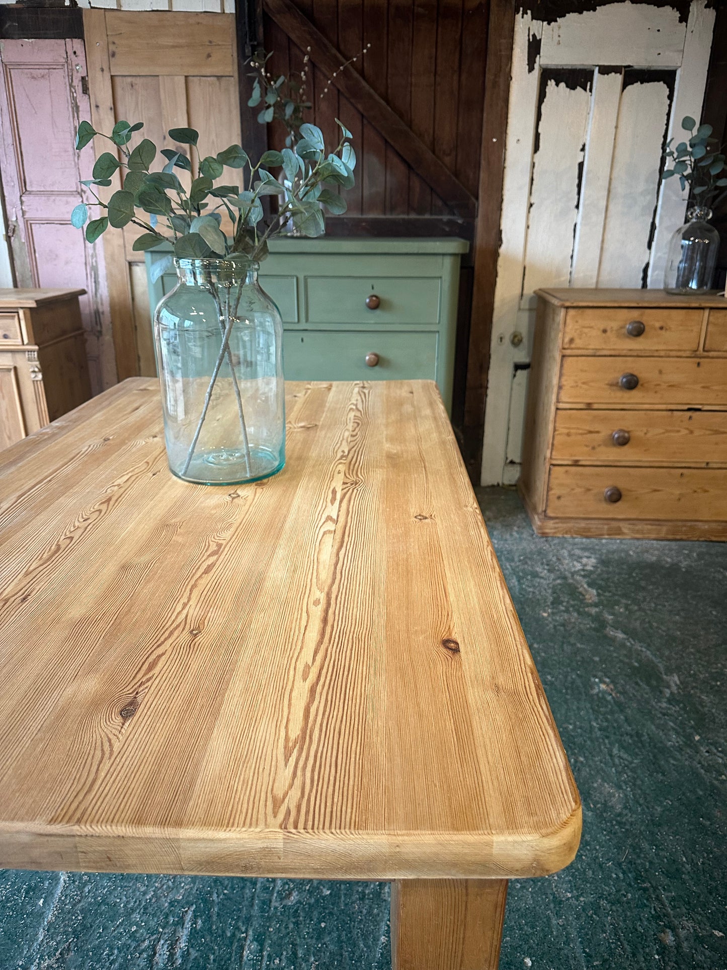 Rustic farmhouse table 6 seater