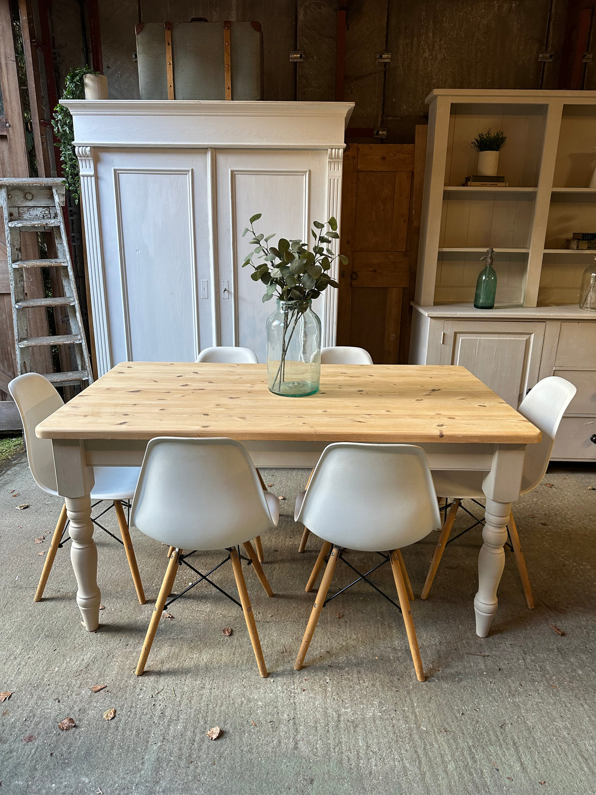 Farmhouse table 6 seater