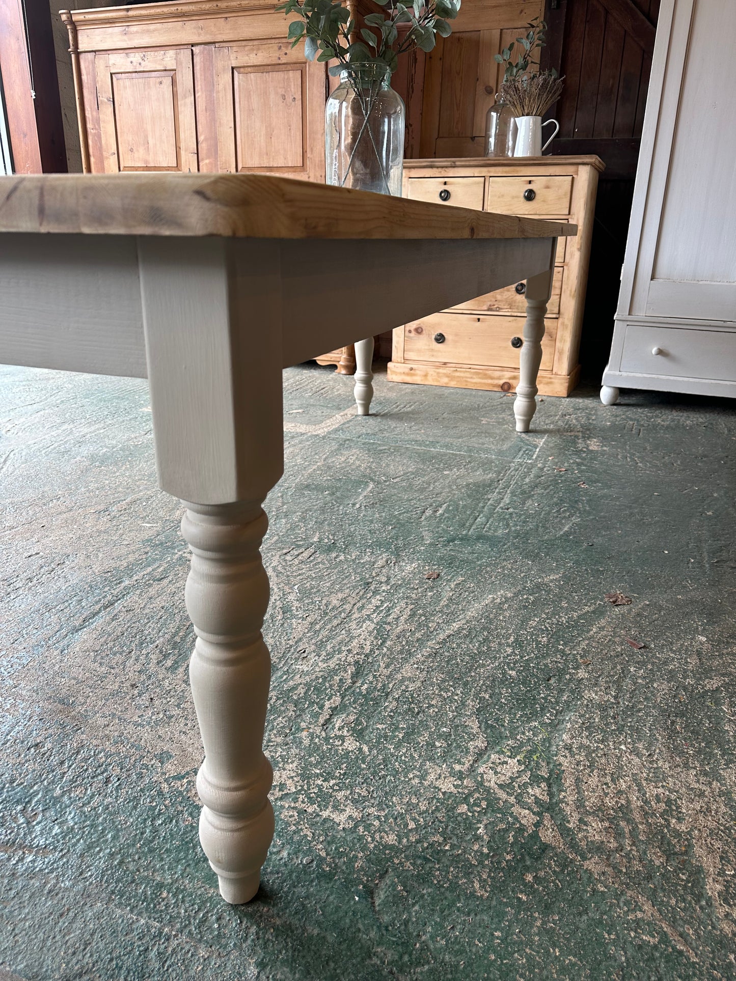 Rustic farmhouse table 10 seater