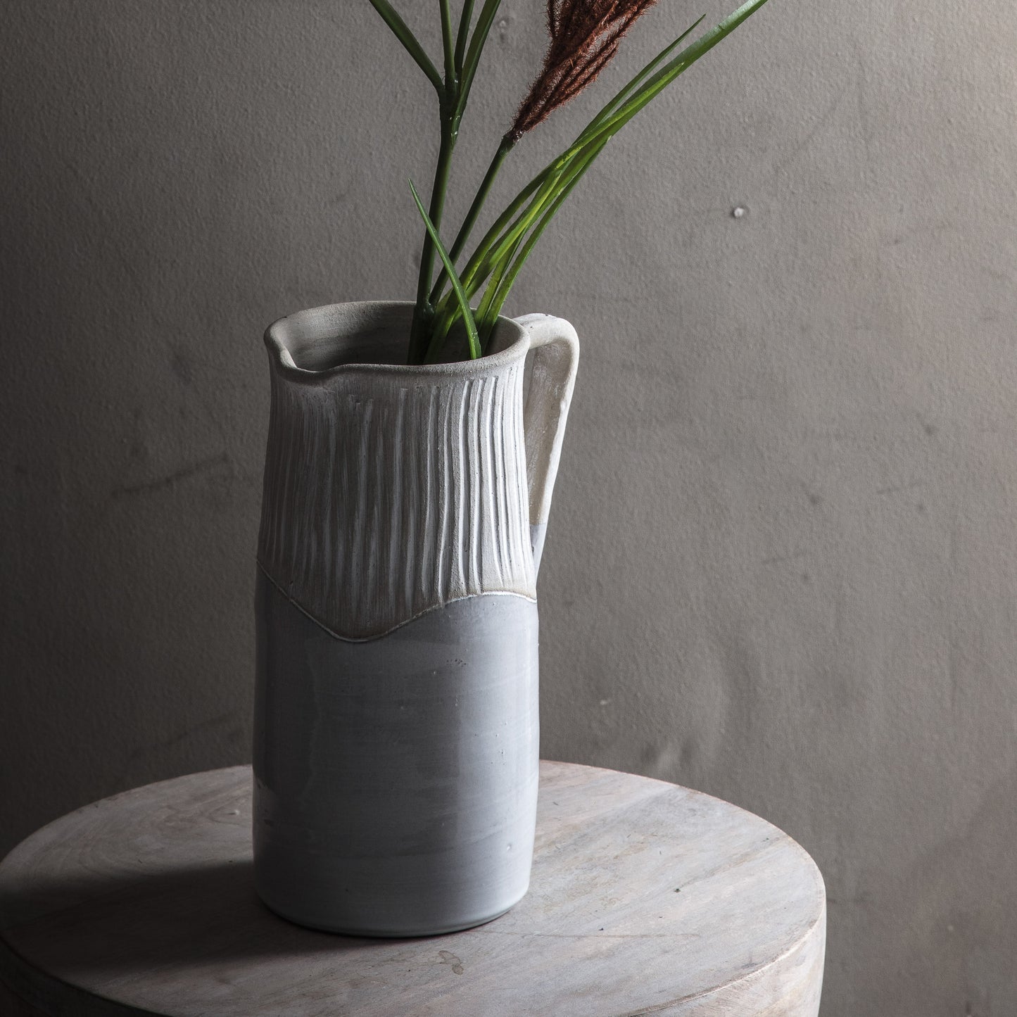 Moresk Jug Matt White Large