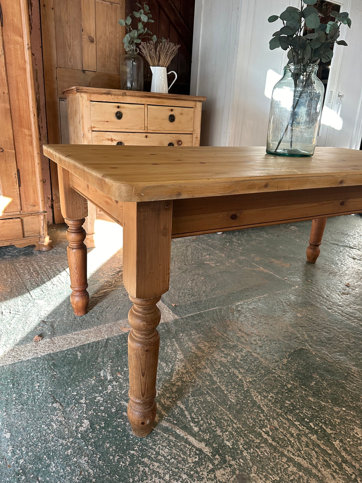 Rustic farmhouse table 8 seater