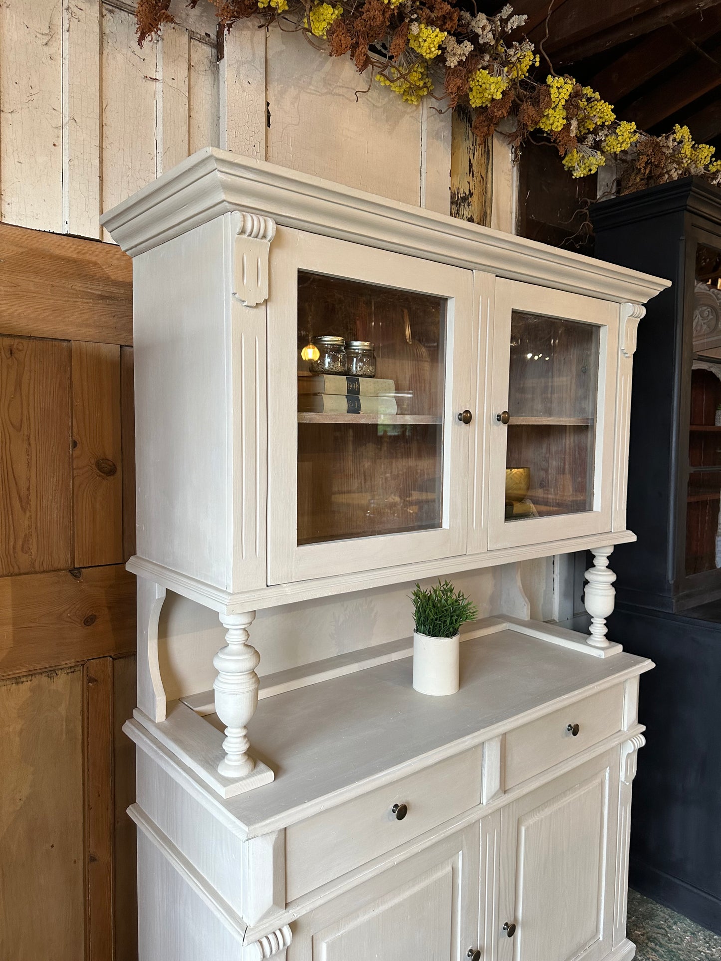 Vintage dresser