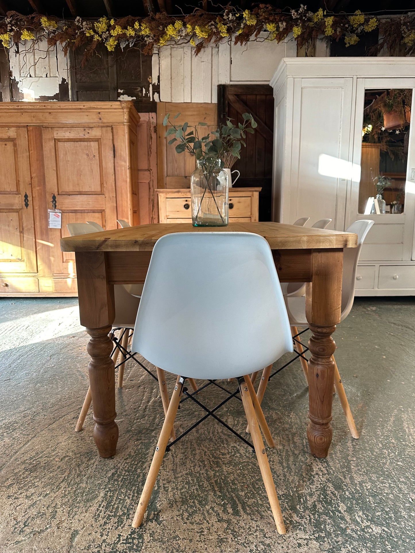 Rustic farmhouse table 8 seater