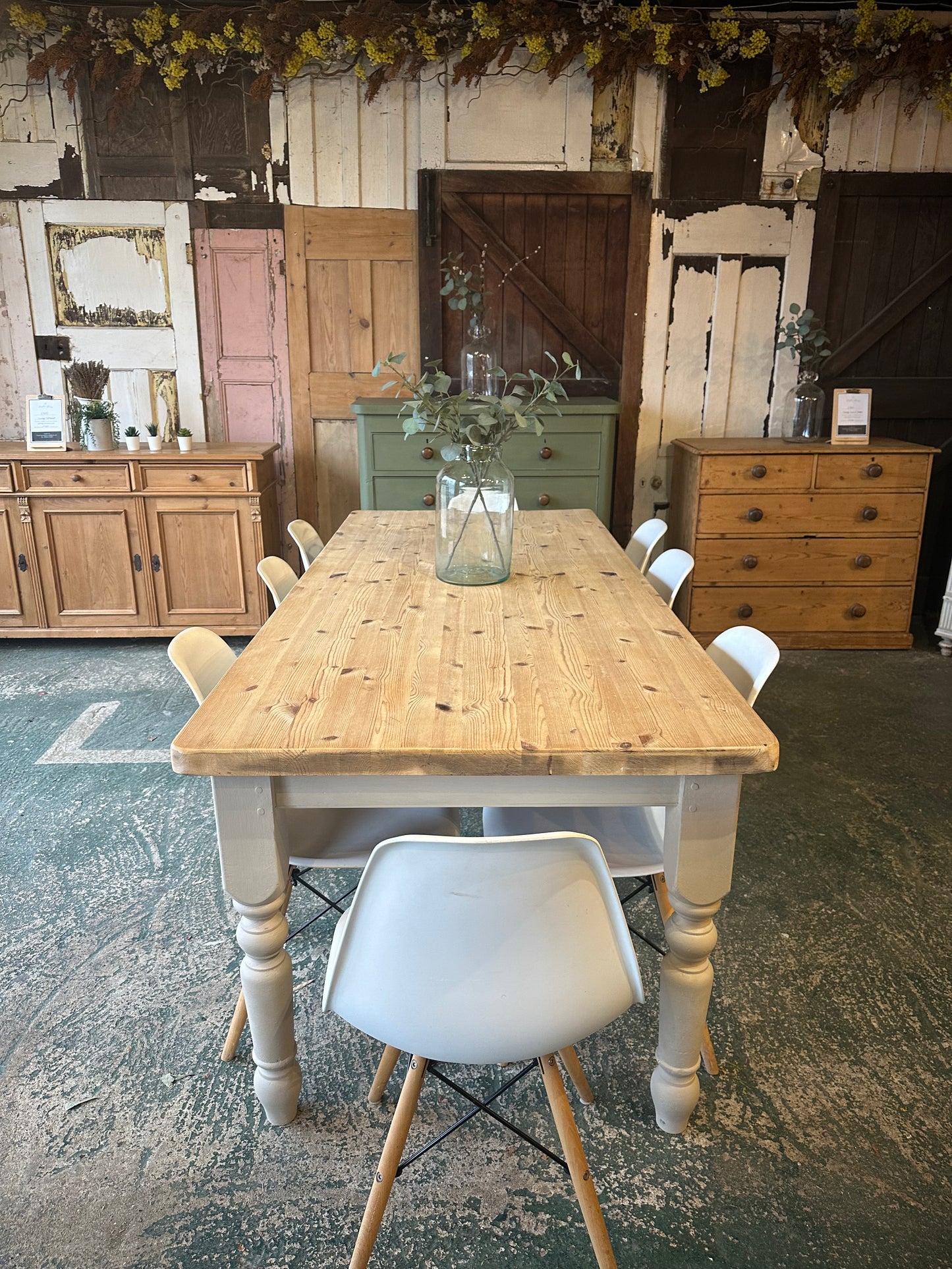 Rustic farmhouse table large 8 seater