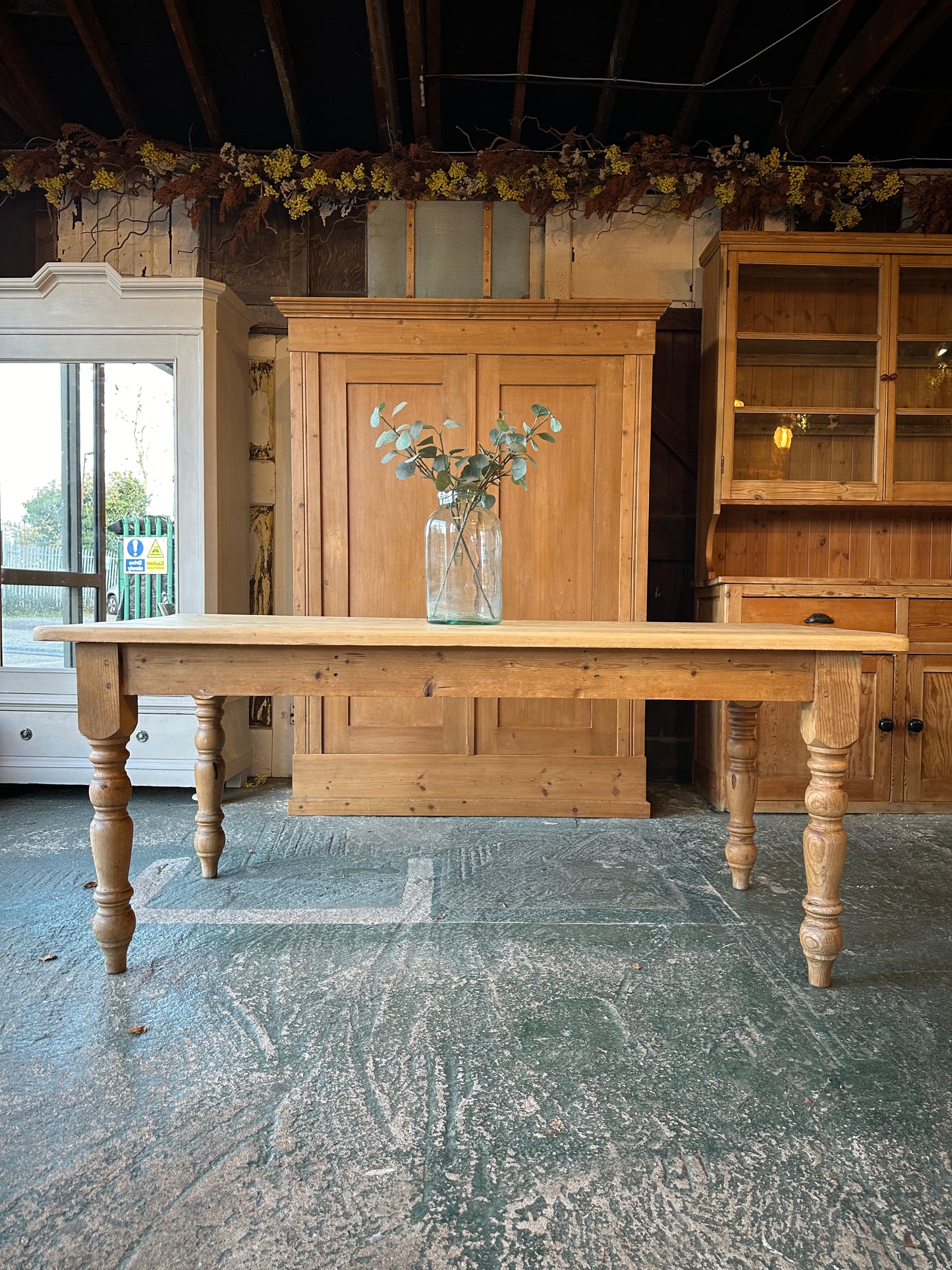 Rustic farmhouse table 8 seater