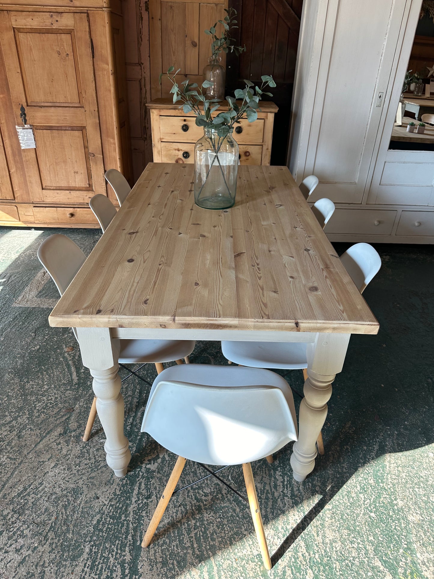 Rustic farmhouse table 8 seater