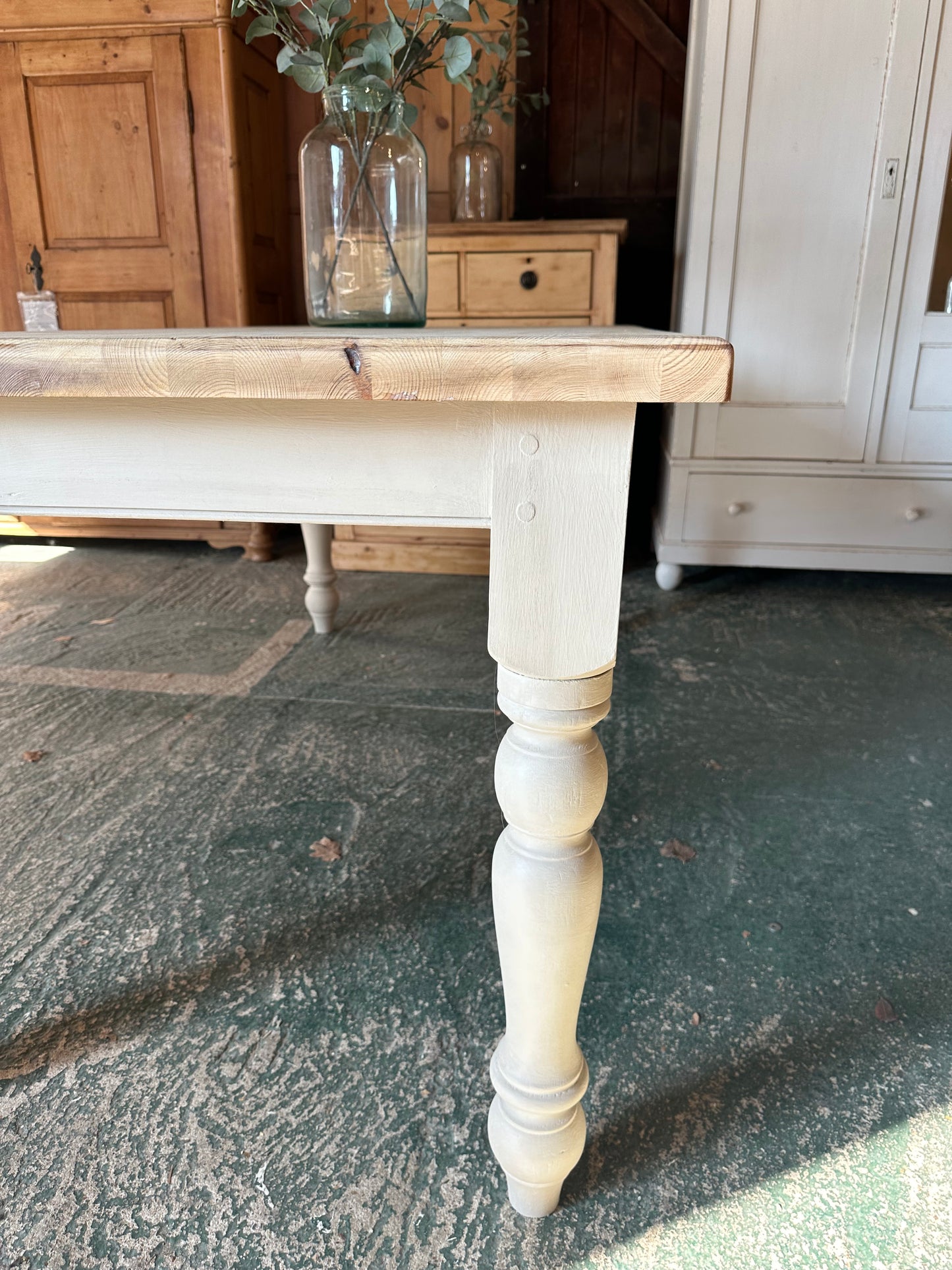 Rustic farmhouse table 8 seater