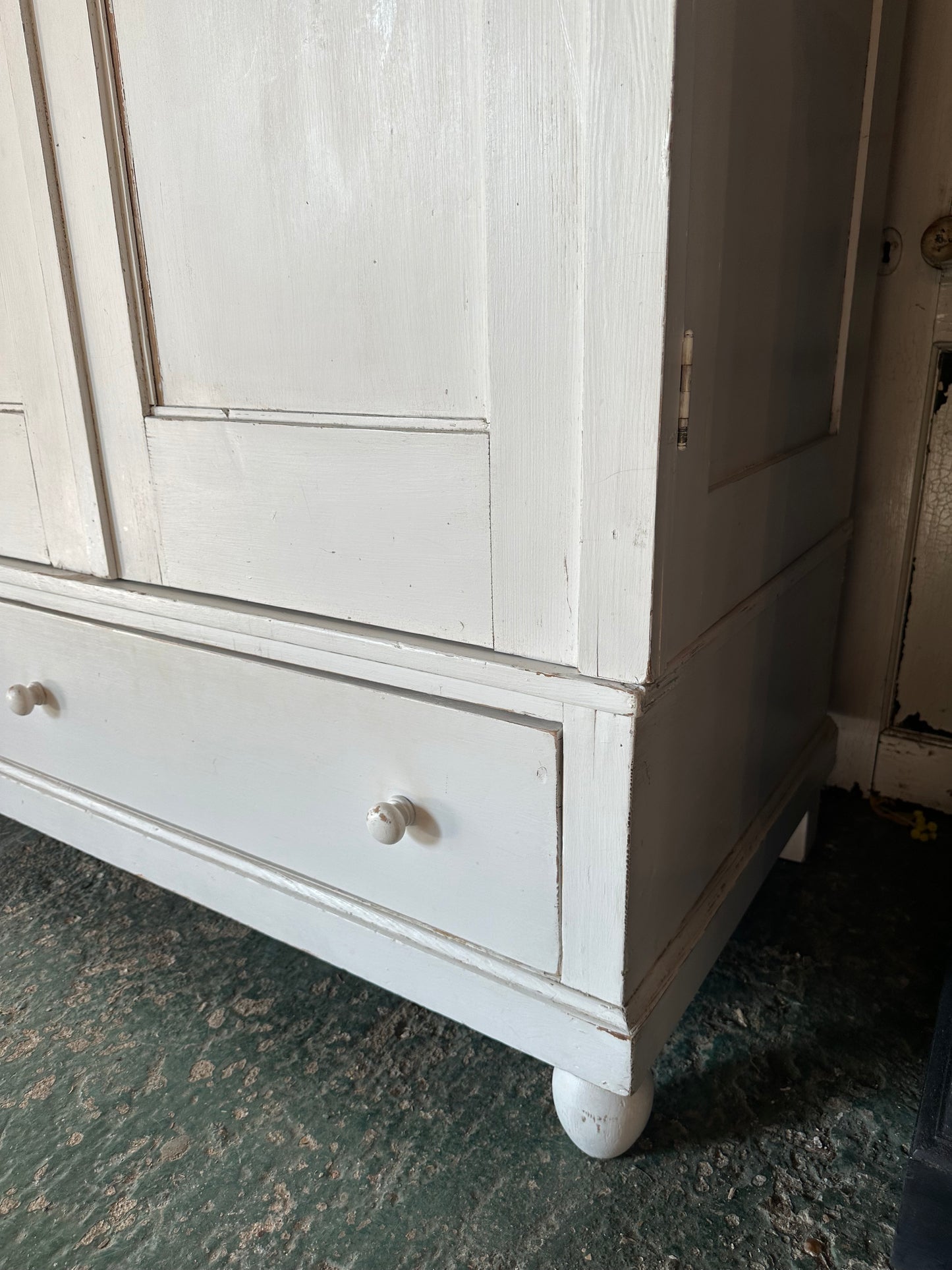 Rustic vintage triple knock down wardrobe