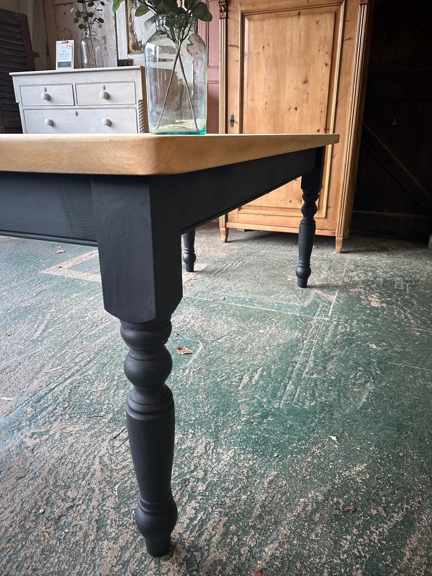 Farmhouse table 8 seater