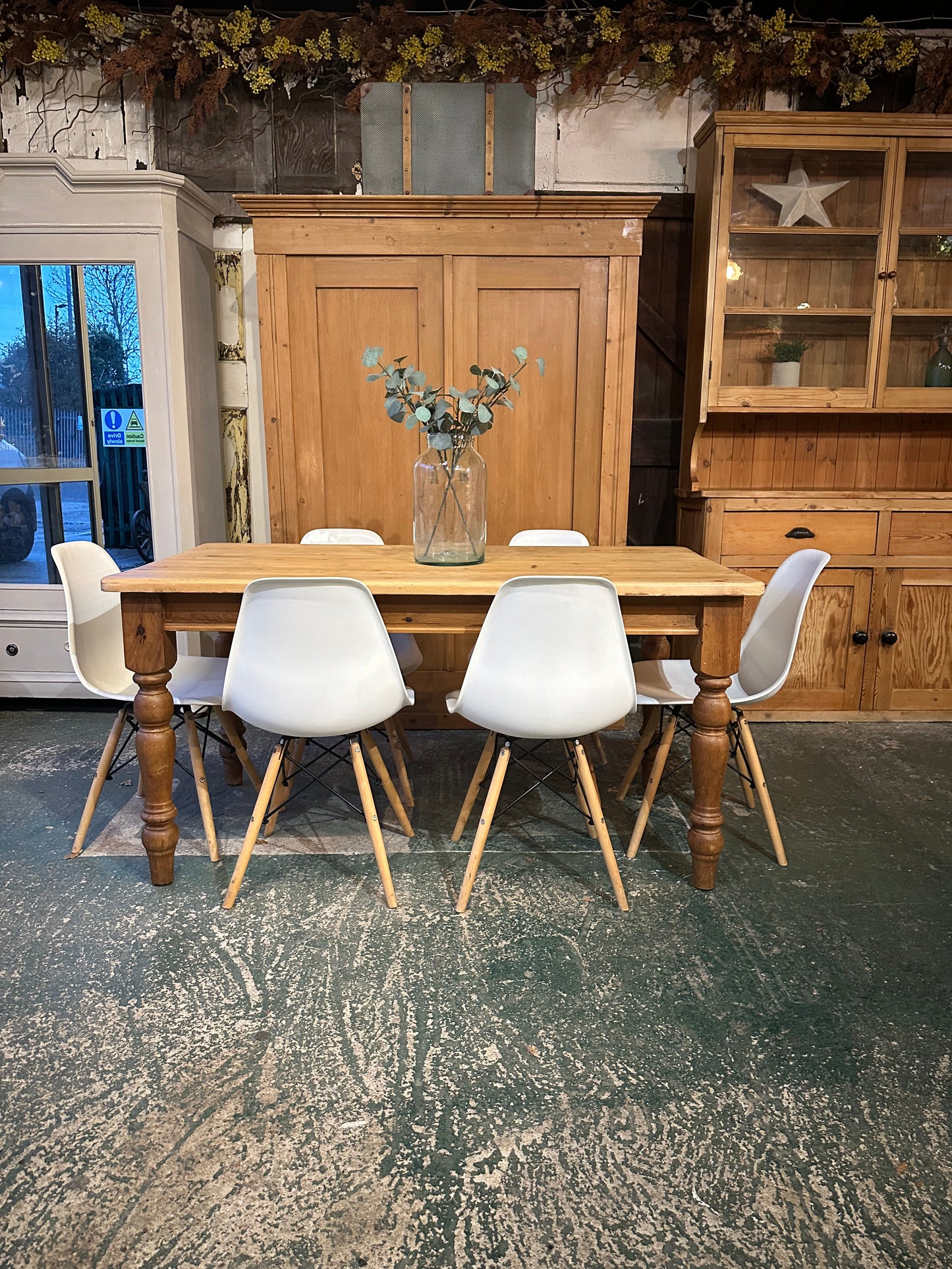 Rustic farmhouse table 6 seater