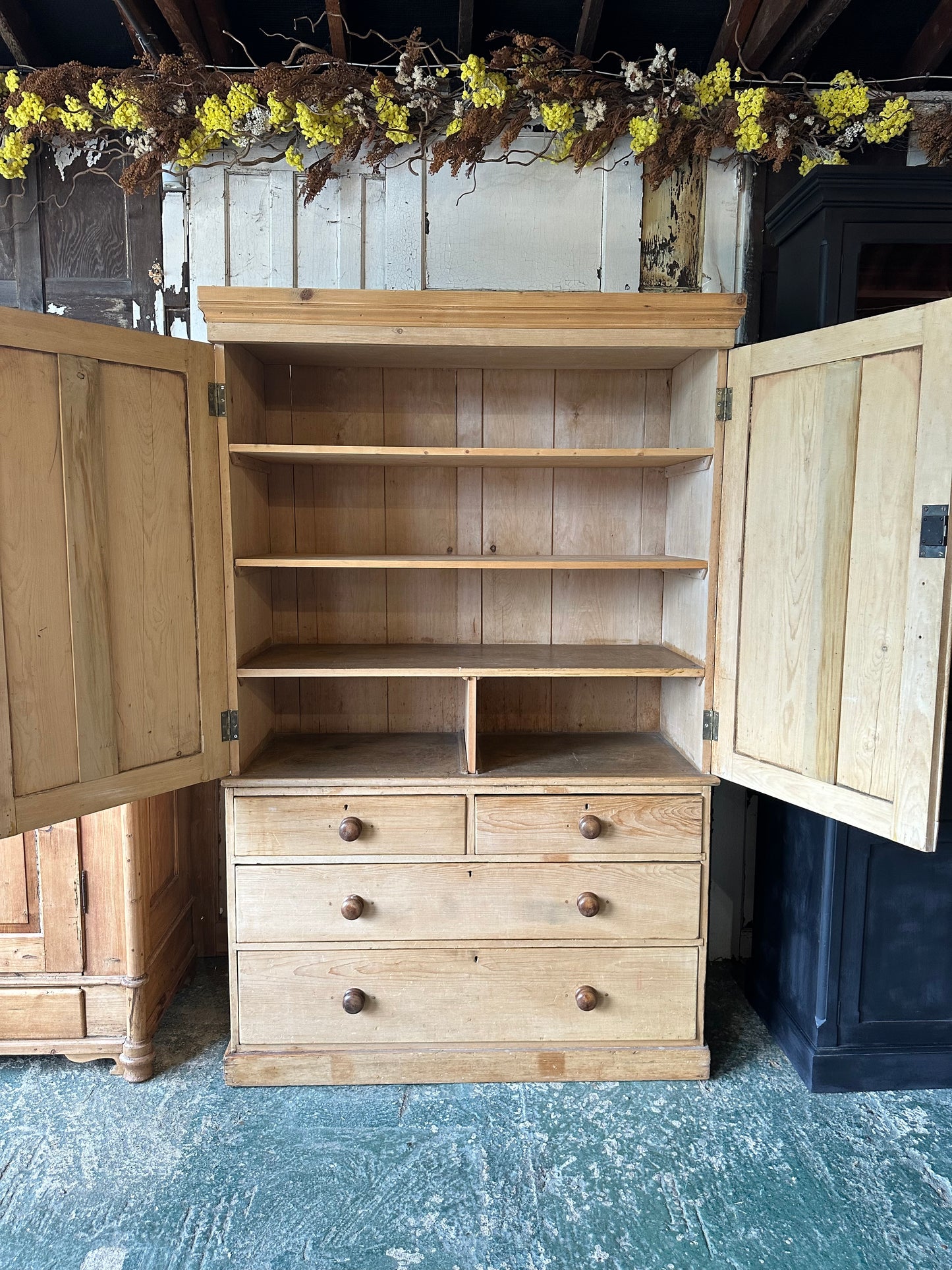 Vintage linen press / wardrobe