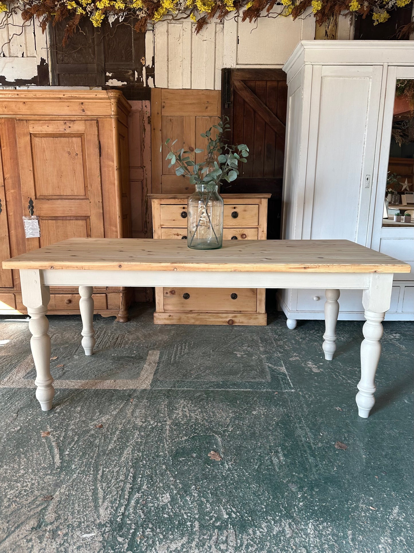 Rustic farmhouse table 8 seater