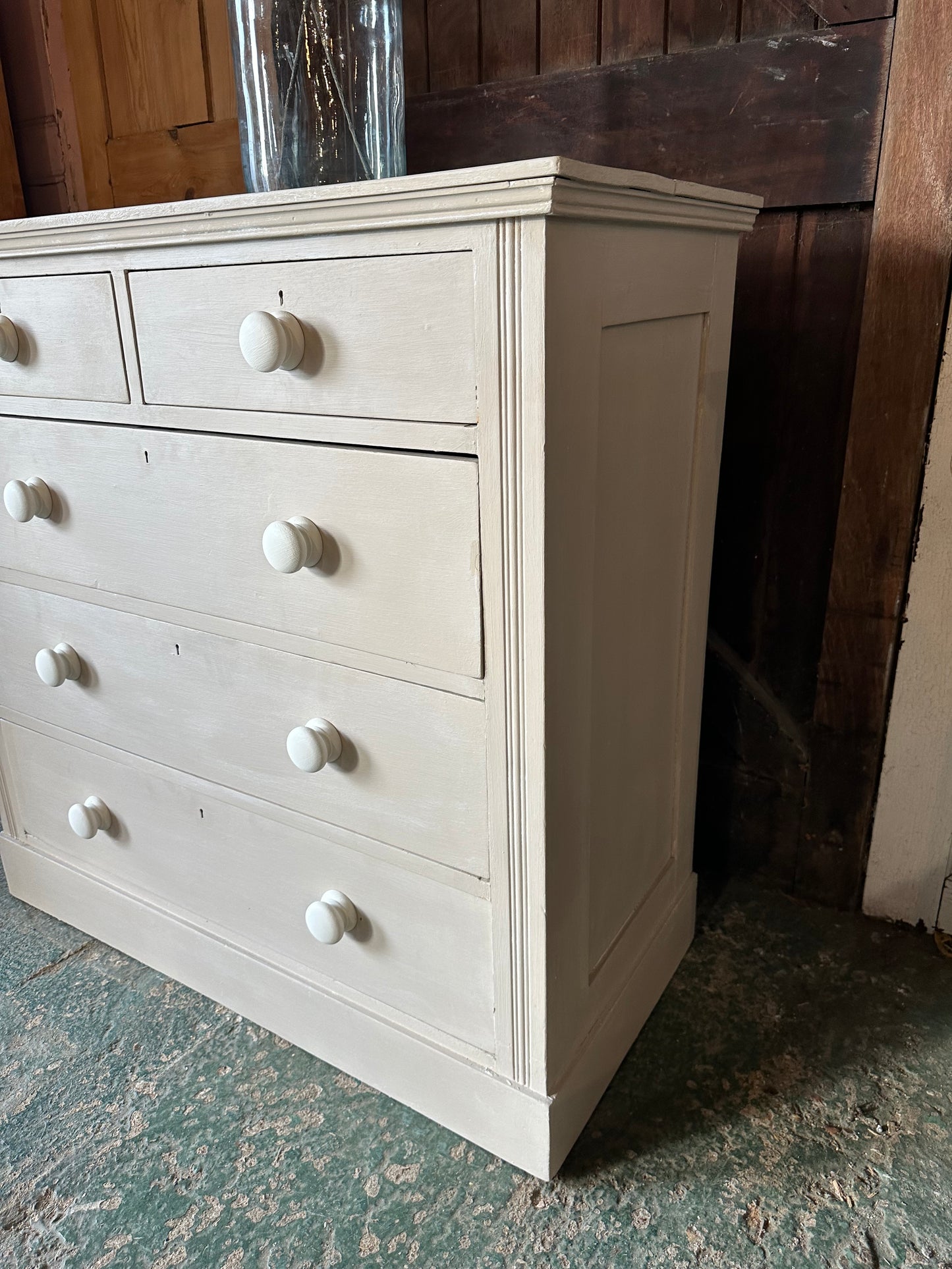Vintage chest of drawers