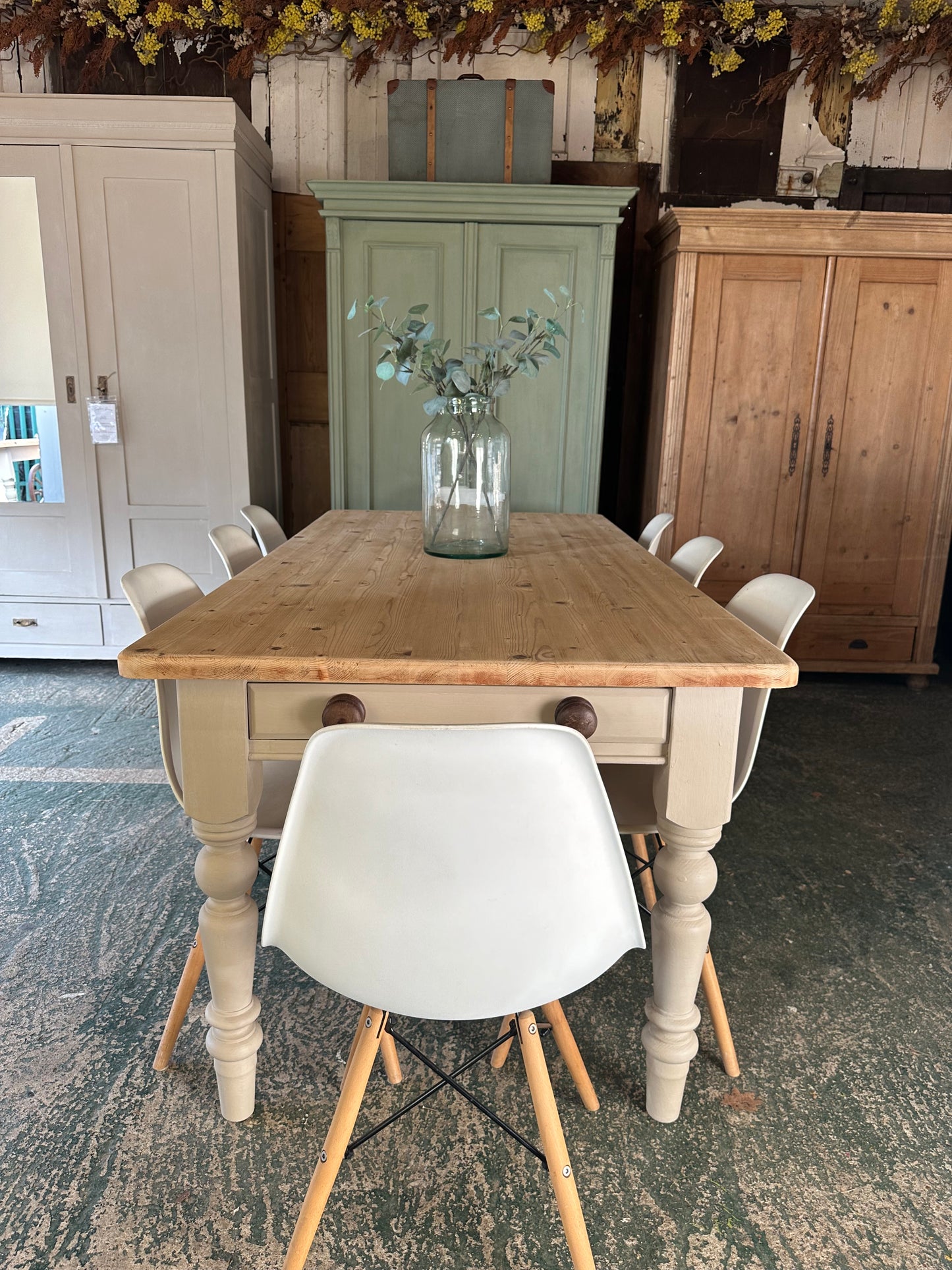 Rustic farmhouse table 8 seater