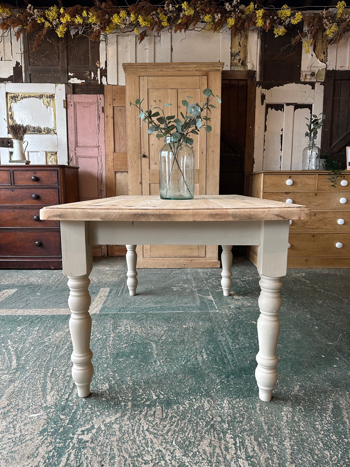 Rustic farmhouse table 6 seater