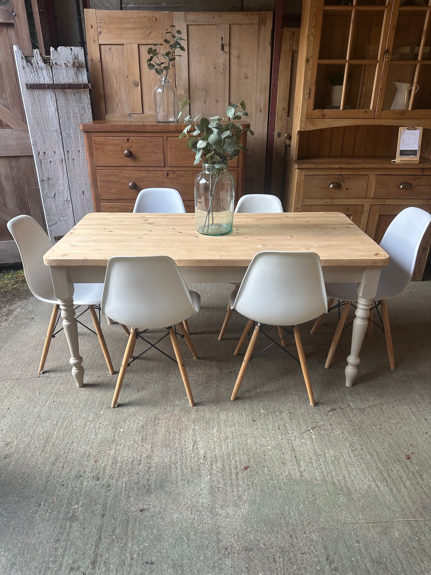 Farmhouse table 6 seater