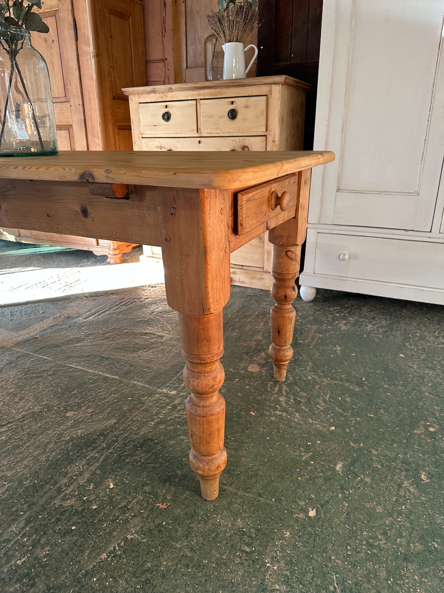 Rustic farmhouse table 8 seater