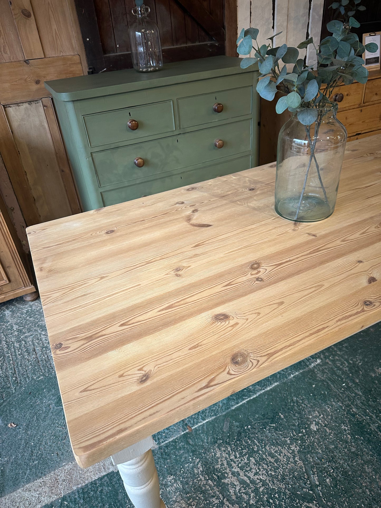 Rustic farmhouse table 8 seater