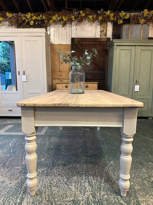 Rustic farmhouse table 8 seater