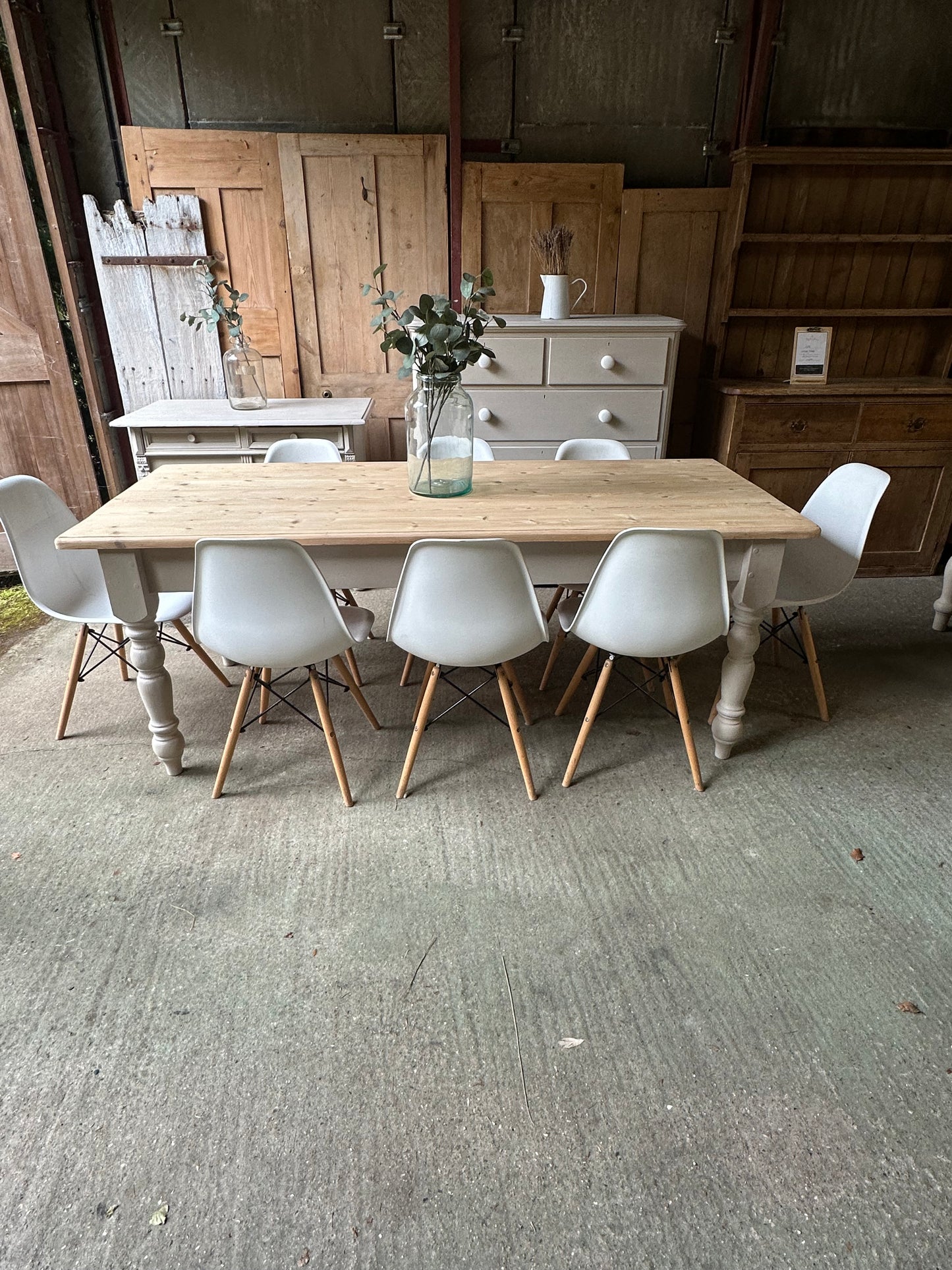 Farmhouse table 8 seater