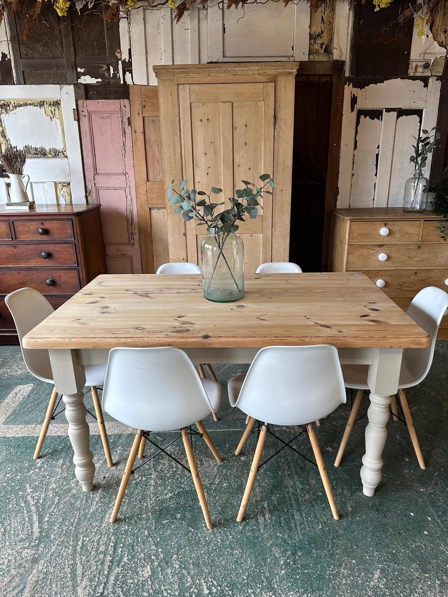 Rustic farmhouse table 6 seater