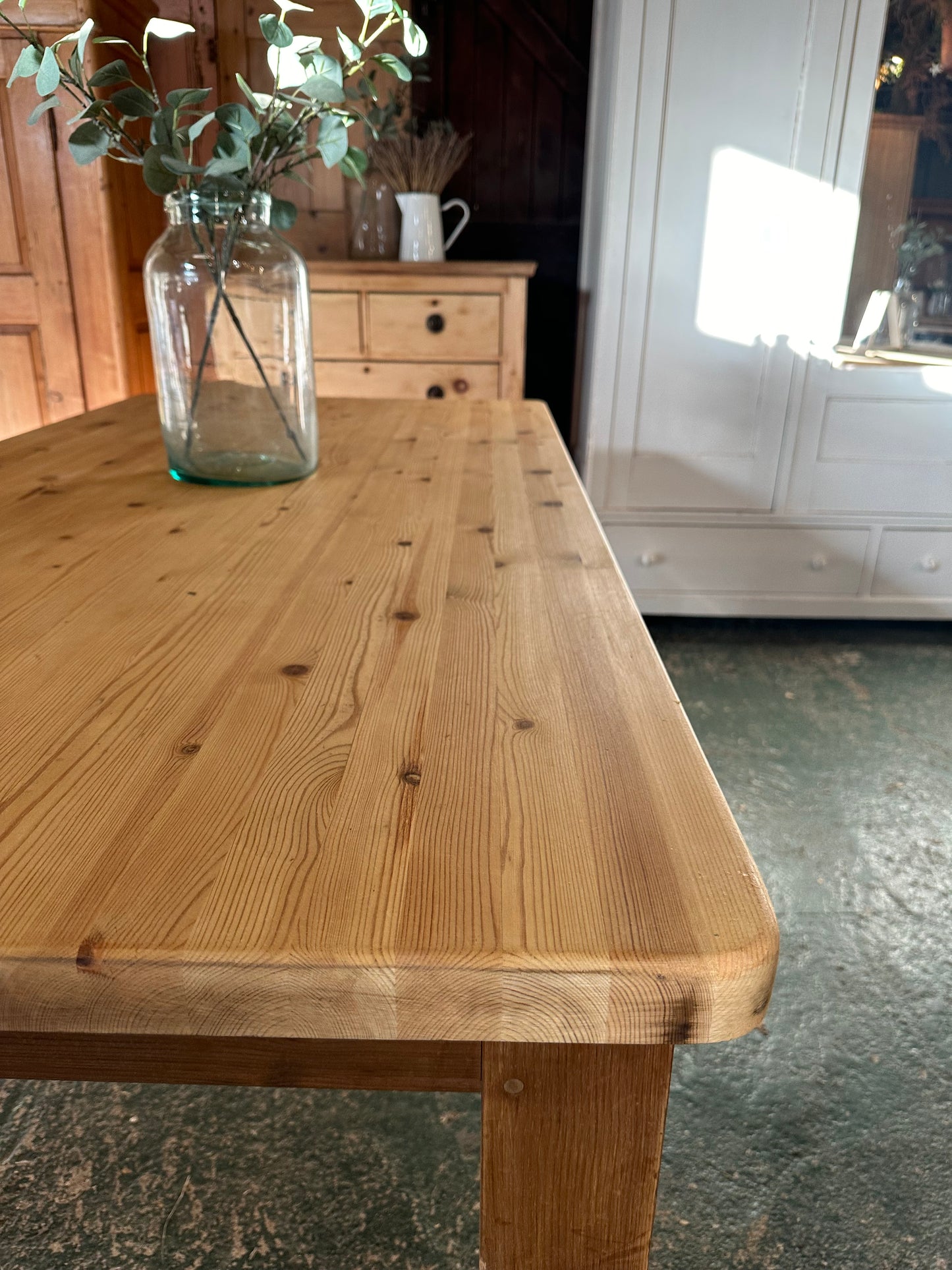 Rustic farmhouse table 8 seater