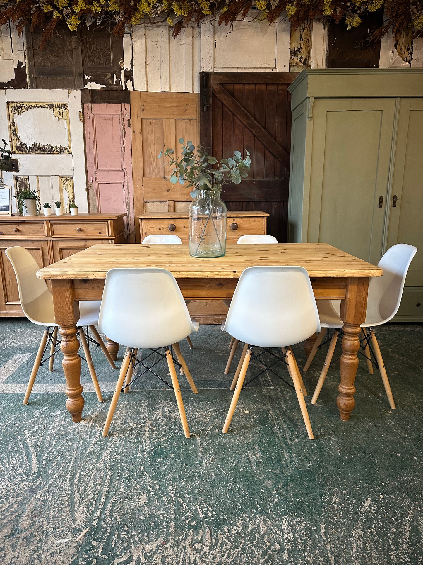 Rustic farmhouse table 6 seater