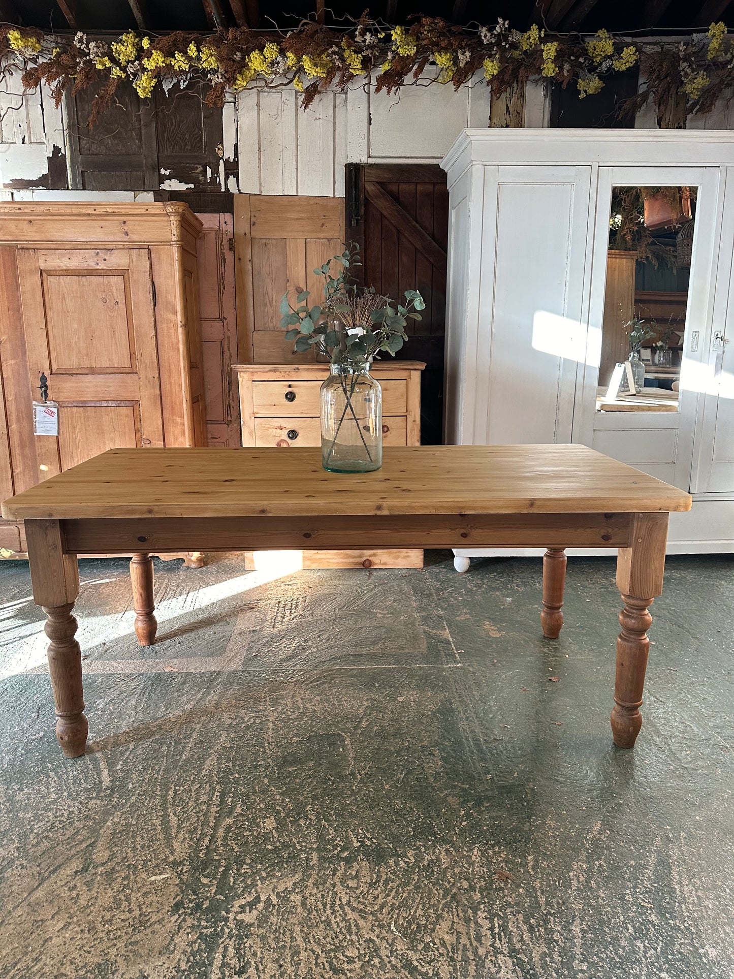 Rustic farmhouse table 8 seater
