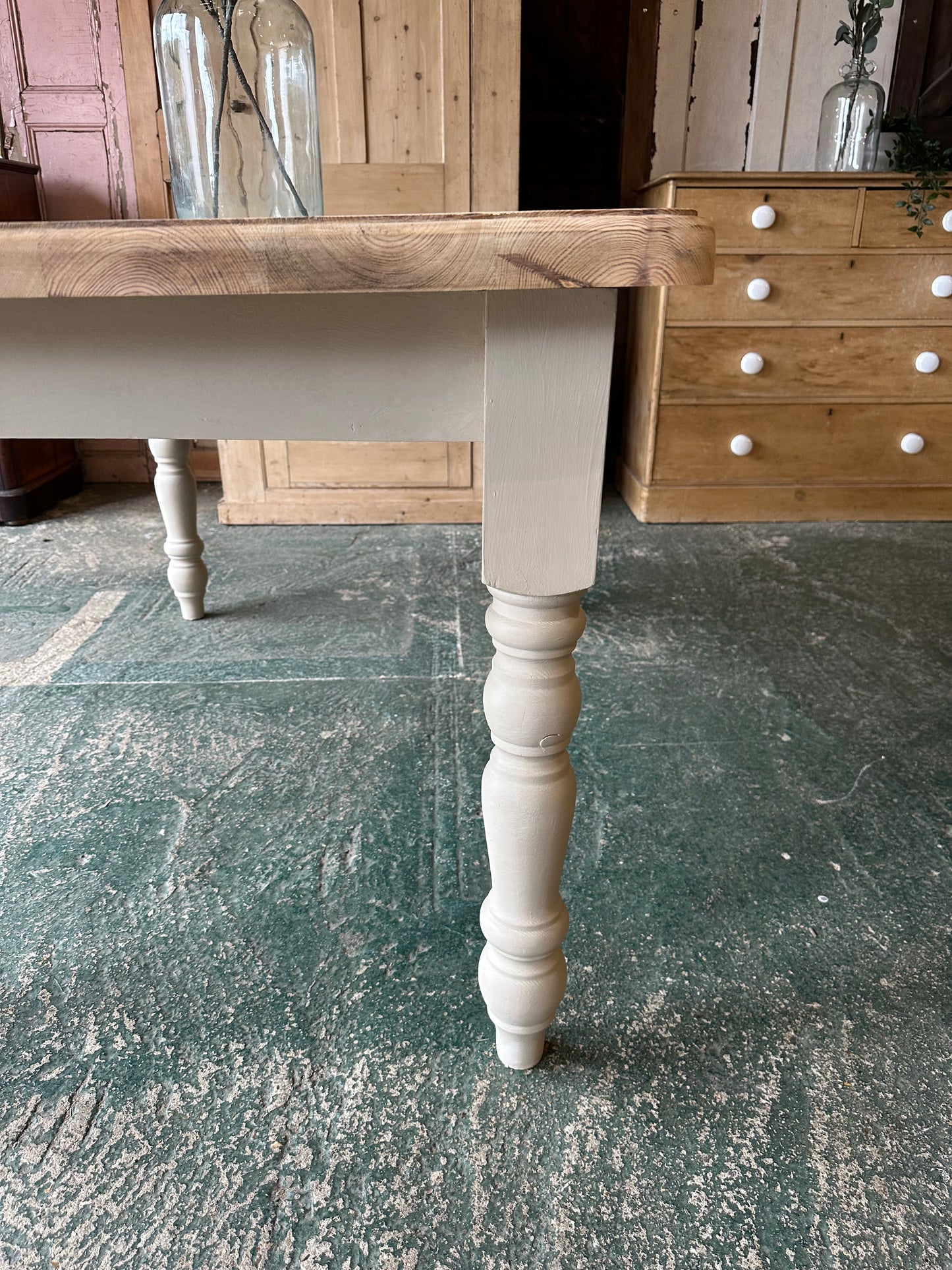 Rustic farmhouse table 6 seater