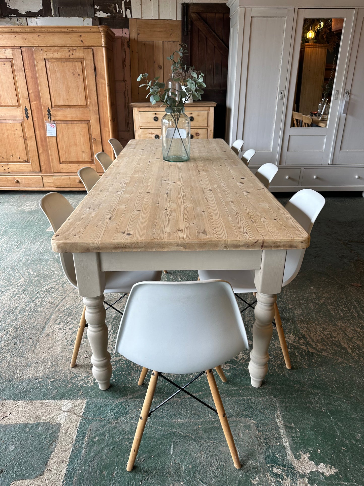 Rustic farmhouse table 10 seater