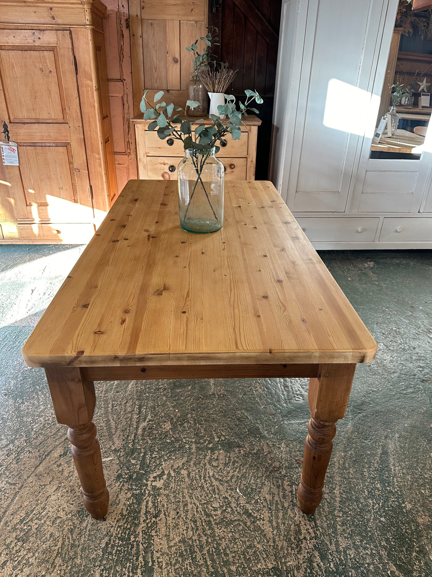 Rustic farmhouse table 8 seater